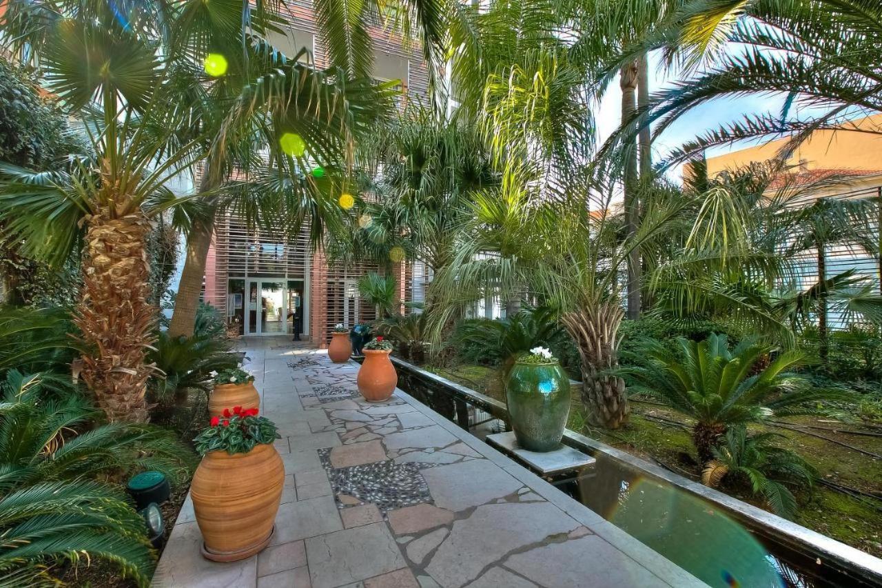 Appartement Port Prestige - Terrasse - Piscine - Parking Antibes Exterior foto